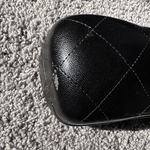 CHANEL Quilted Sunglass Case & Cleaning Cloth Black - Picture 6 of 15